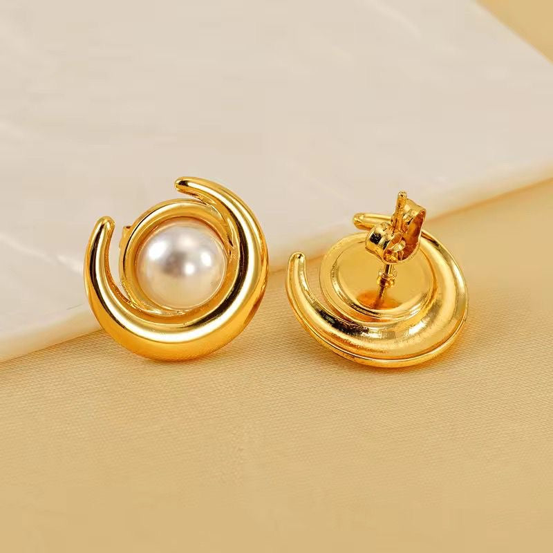 June Pearl Studs -18K