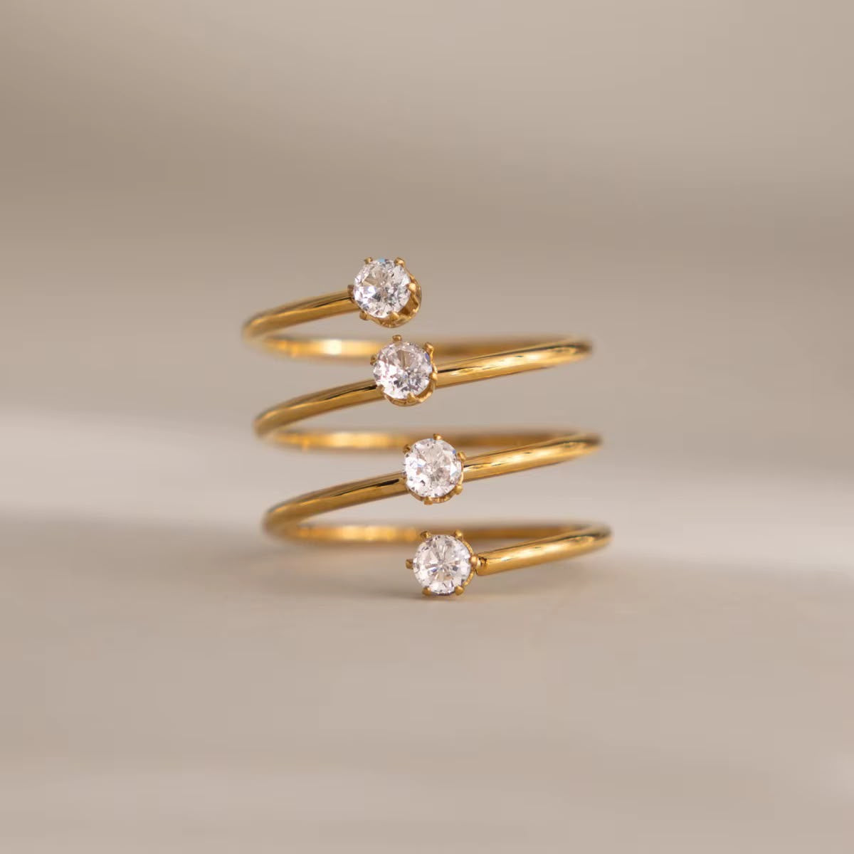 Noor Gleam Ring