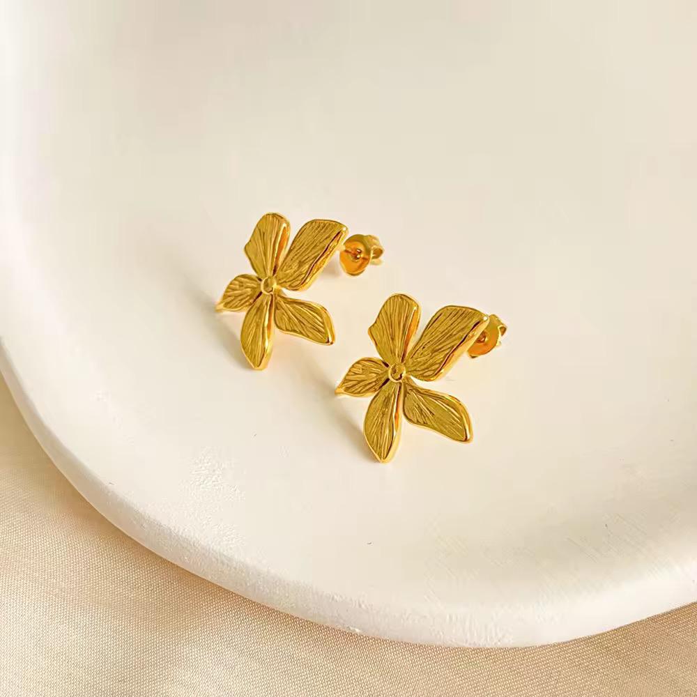 Island Flora Studs