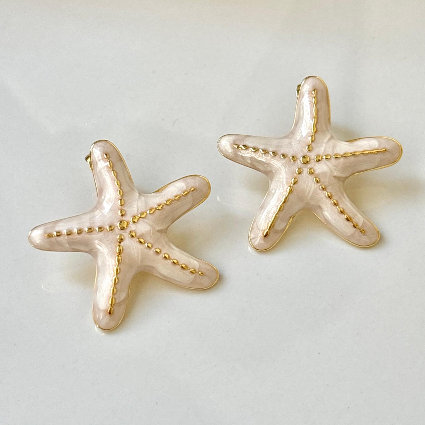 Starlétta Studs -Pearly White