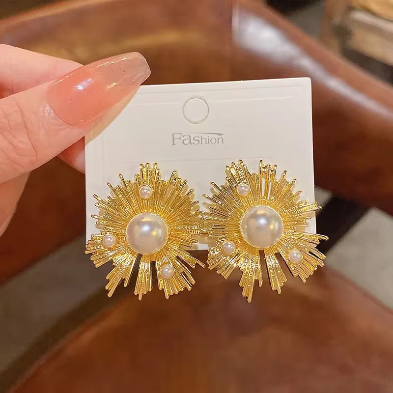 Dynasty Pearl Statement Studs