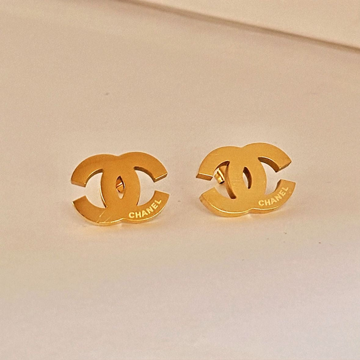 CC Vintage Classic Studs -18K