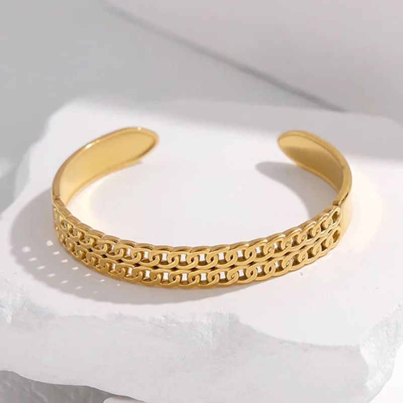 Santorini Cuff -18K