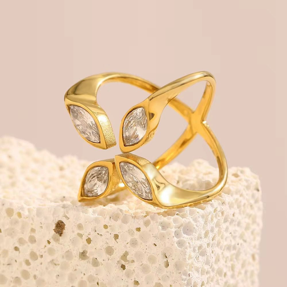 Elara Criss Cross Ring