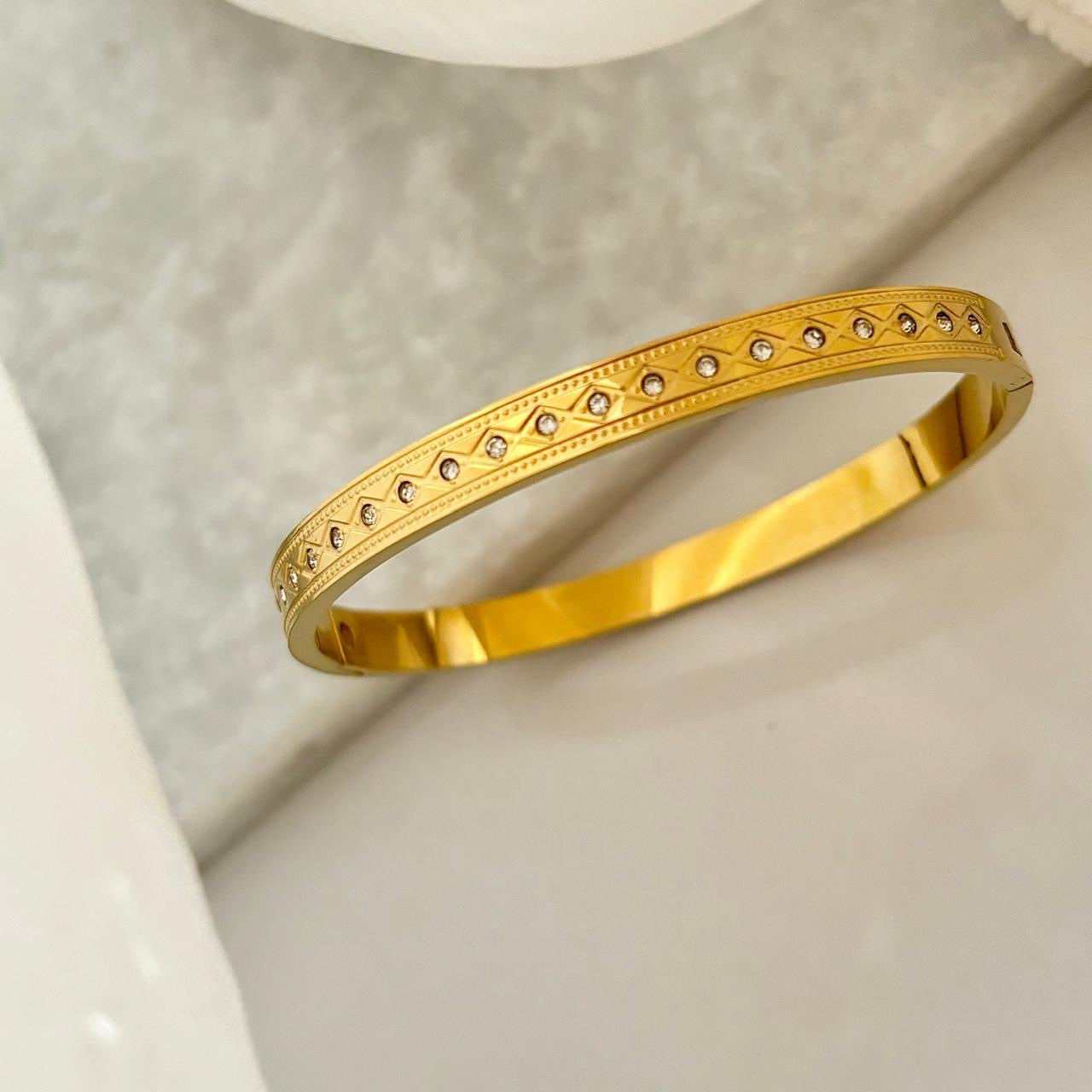 Haute Bling Bracelet