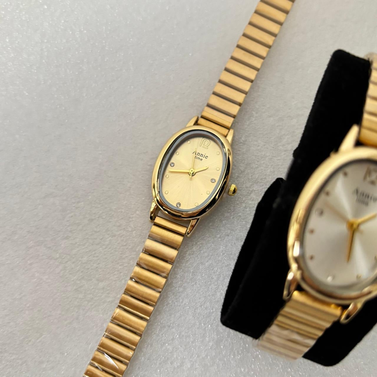 Ellipse Ova Lux Gold Watch