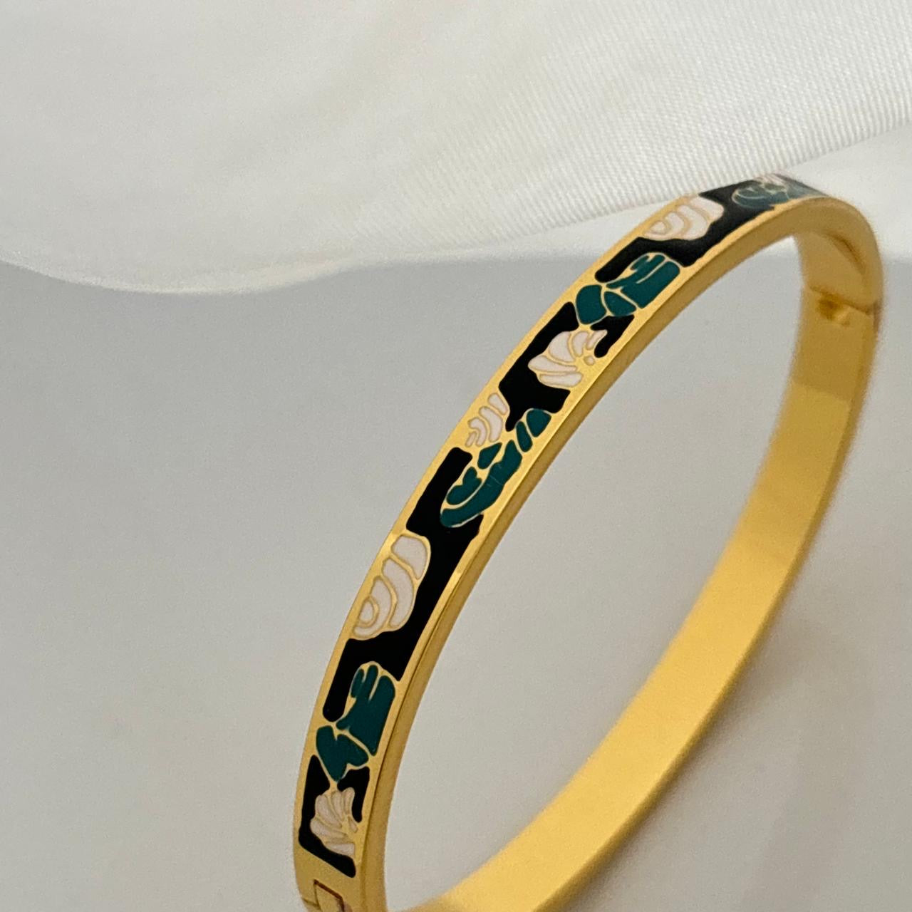 Florentine Bangle Bracelet
