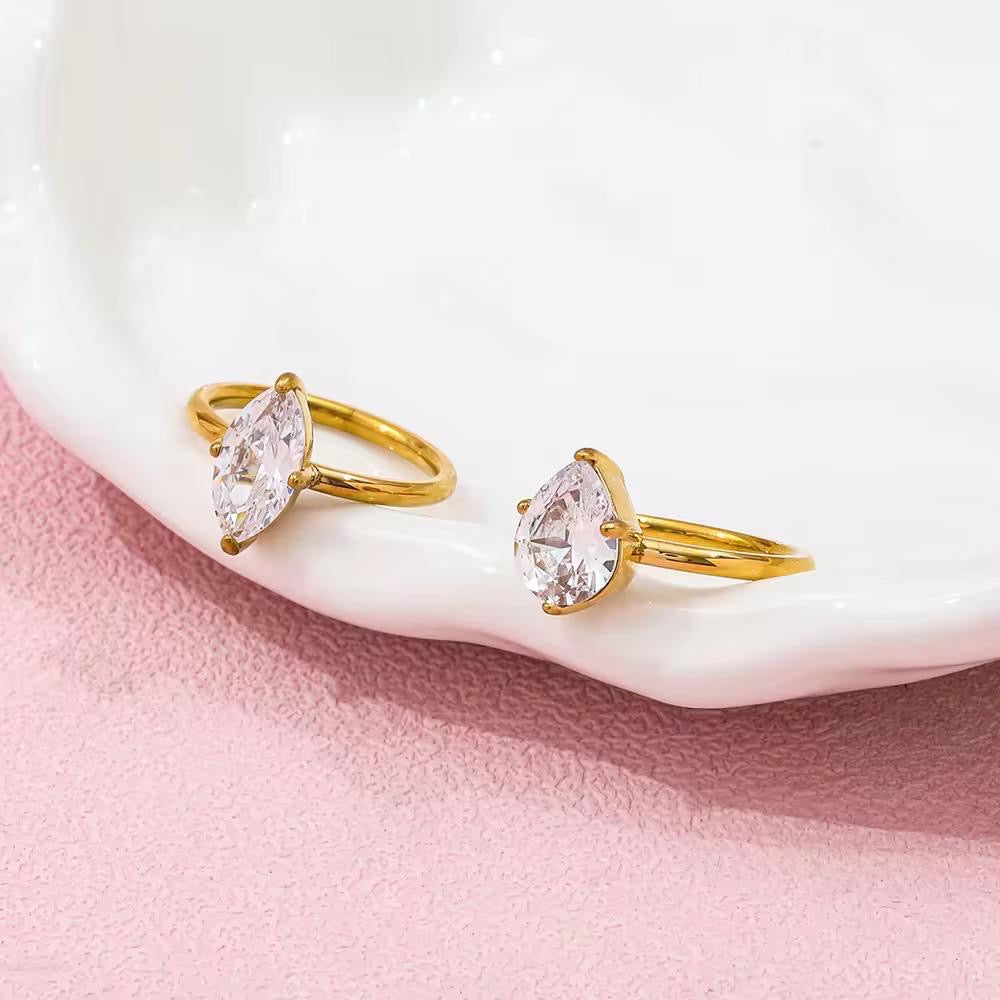 Mila Marquise Ring