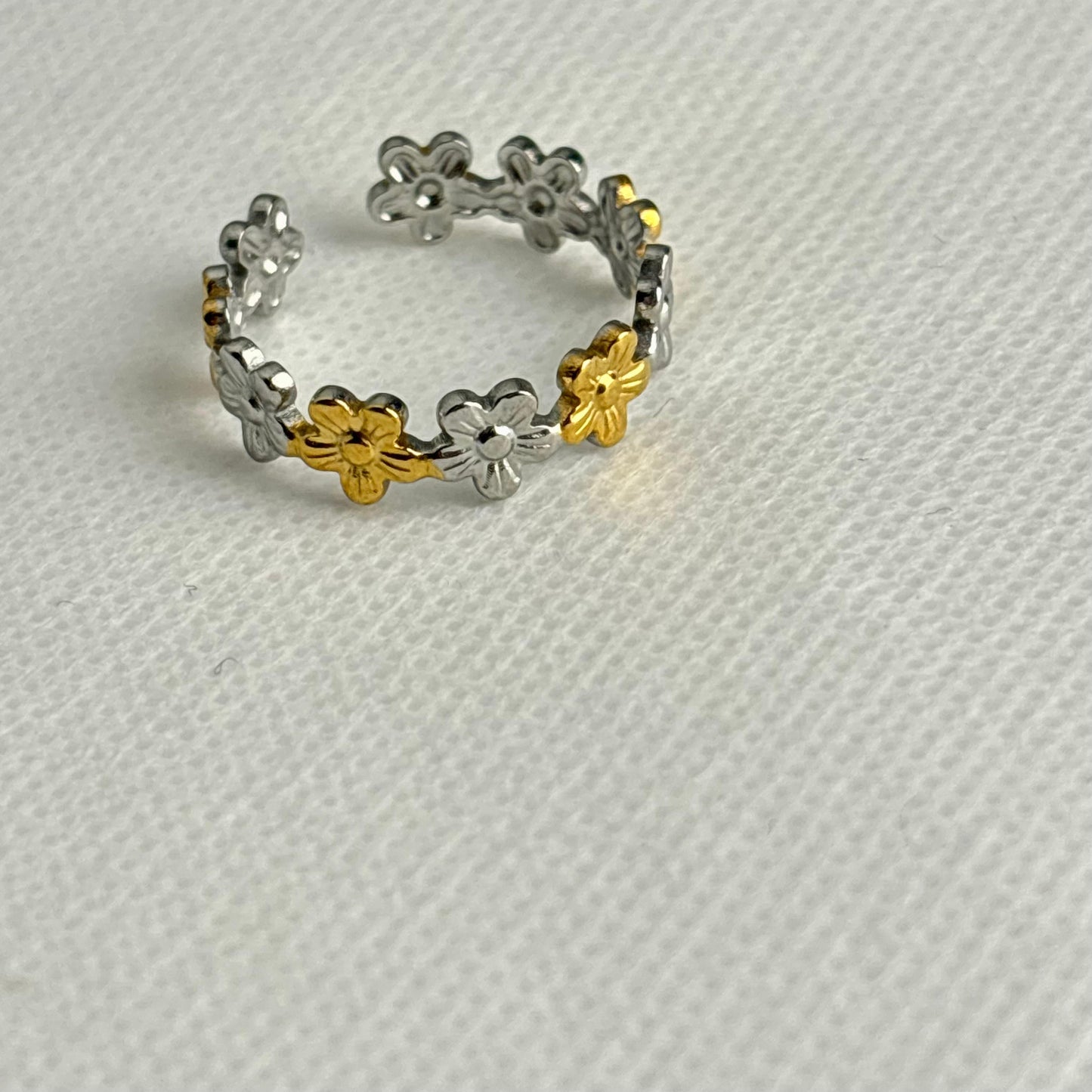 Daisy Bloom Ring -Mix Tone