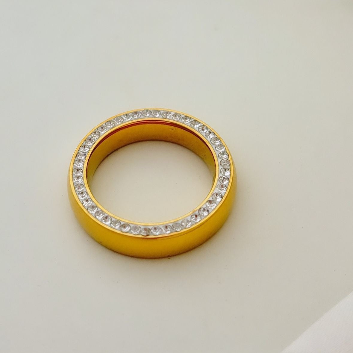 Luxe Diamanté Lueur Band Ring -18K