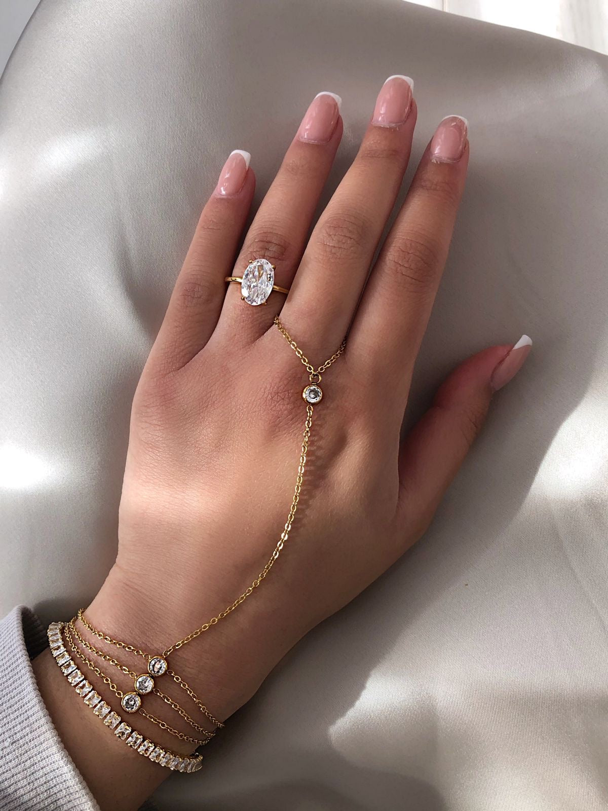 Bezel Diamond Hand Chain