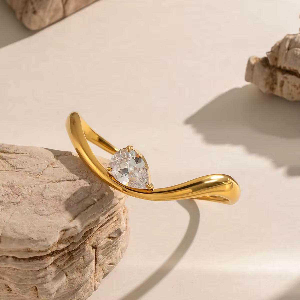Seraphina Cuff