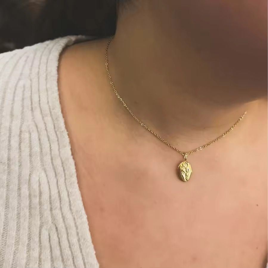 Hammered Rose Necklace