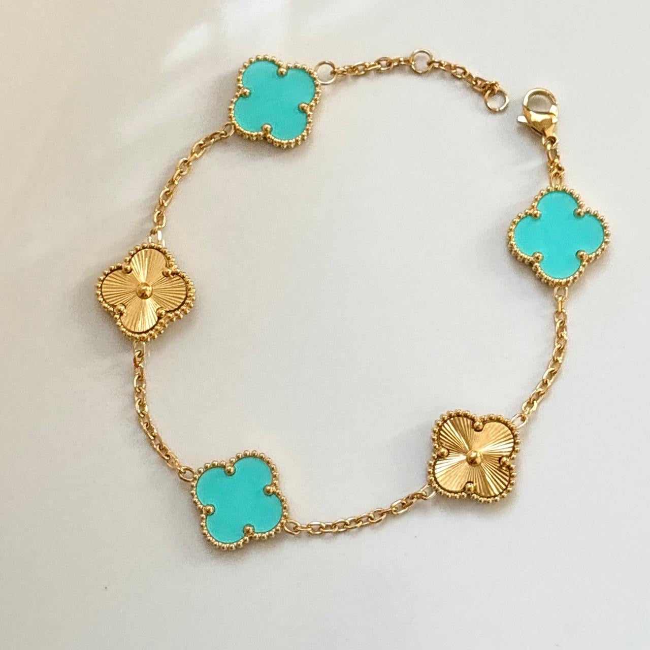 Luxurious Turquoise X Gold 5 Motifs Clover Bracelet -22K