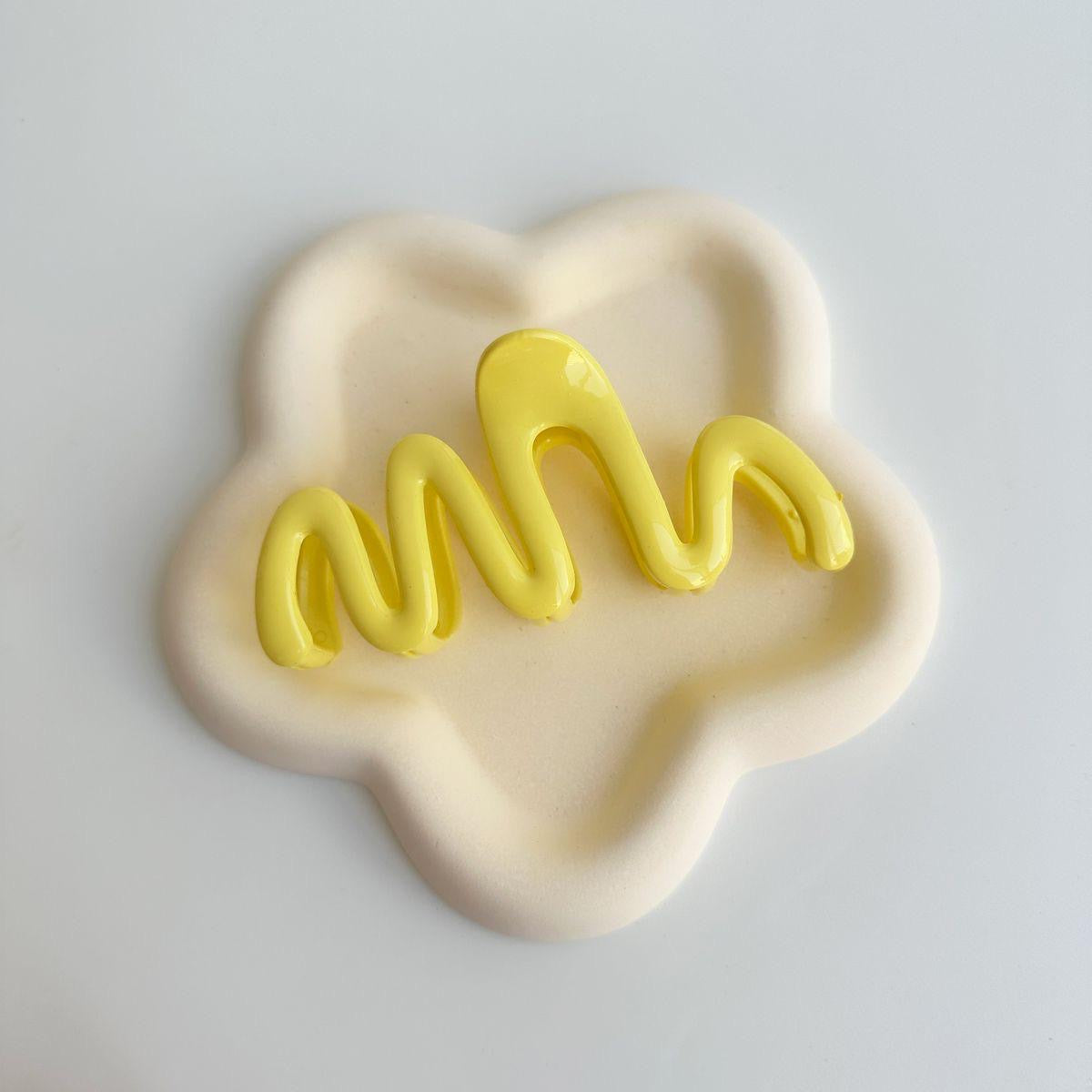 Wave Claw Clip -Yellow