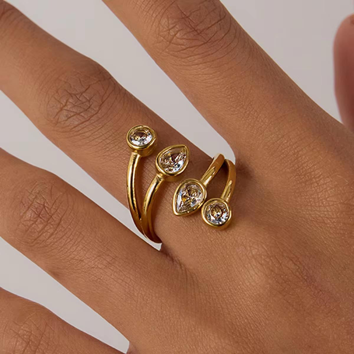 Lavisa Diamond Ring