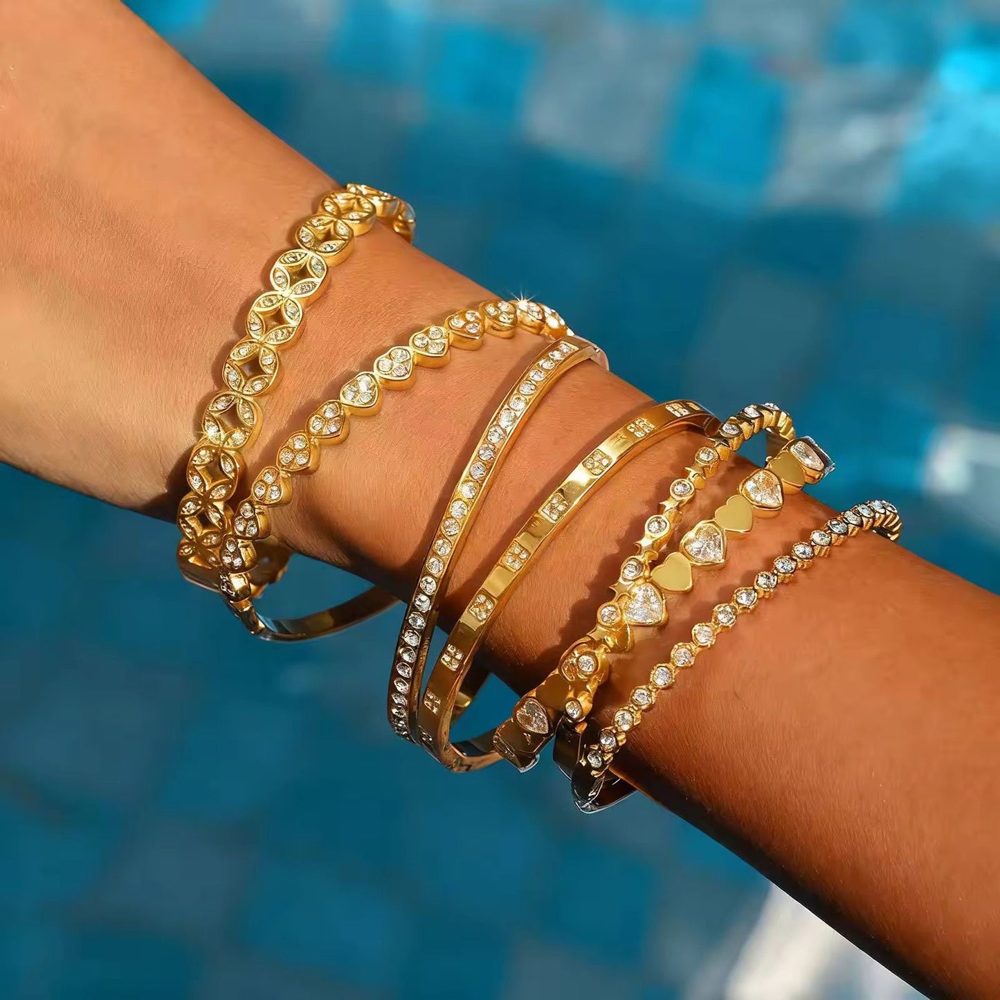 Glitzie Heart Bracelet