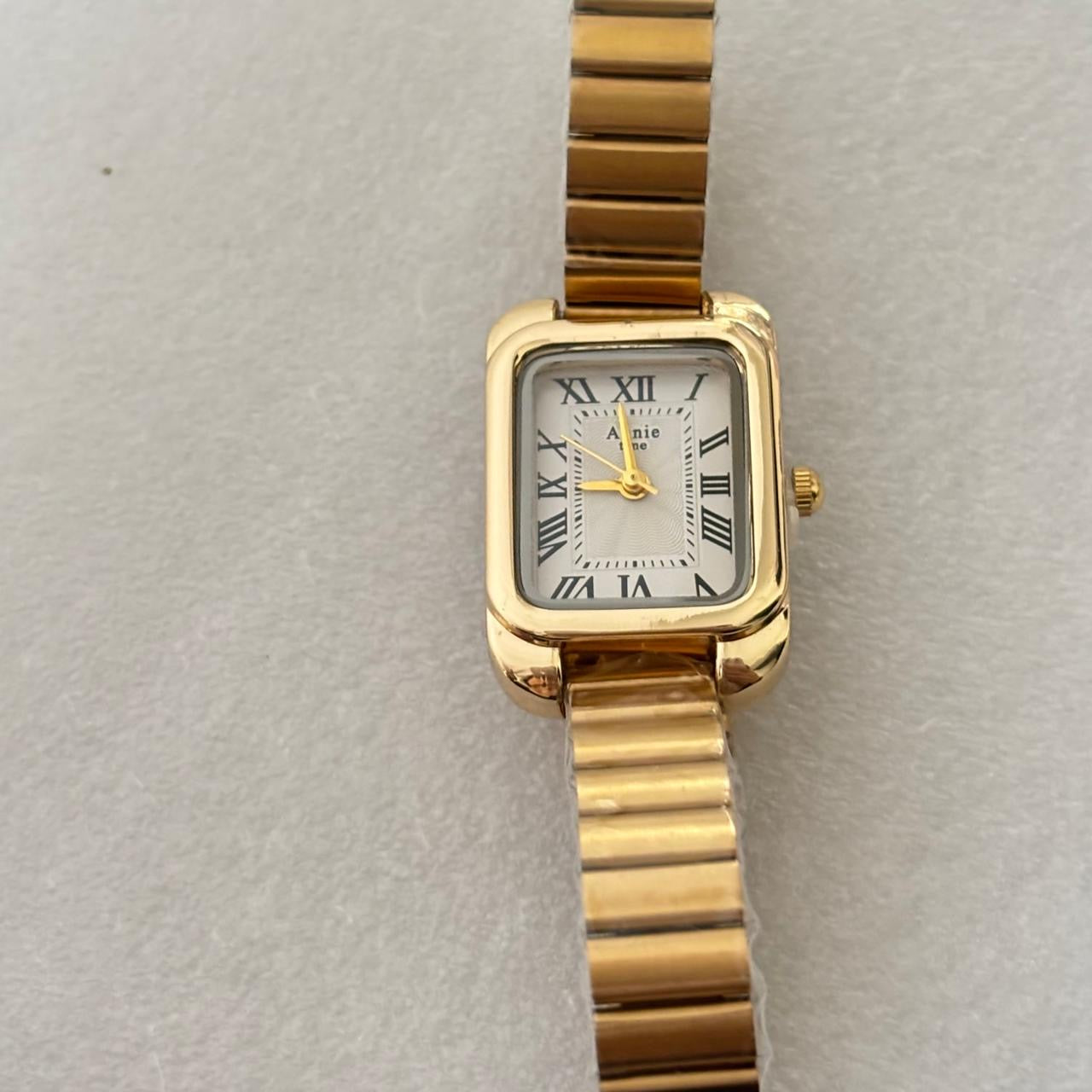 Cairo Vintage Pearly White Watch