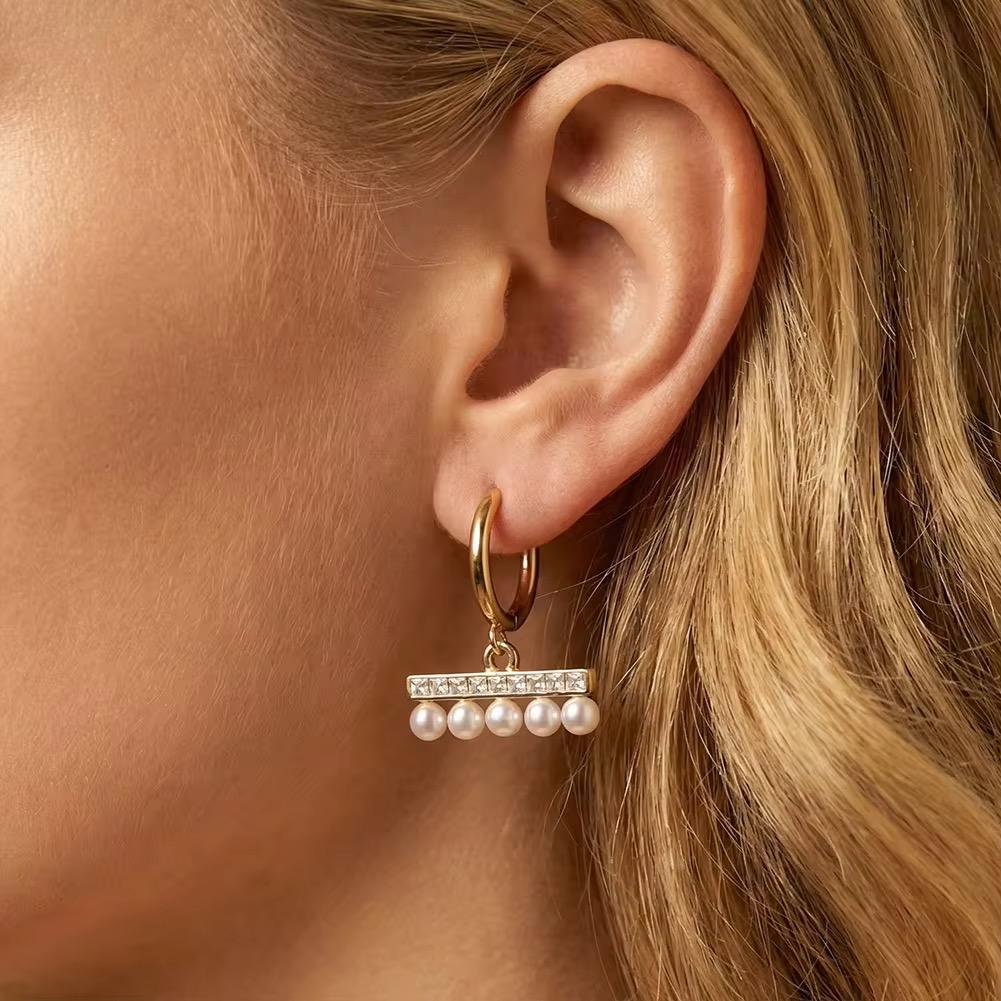 Elira LUX Hoops