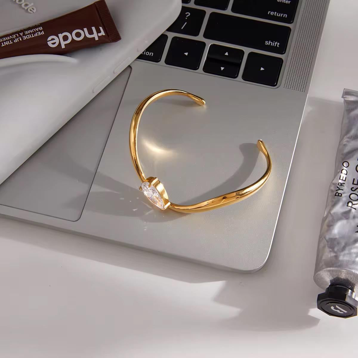 Seraphina Cuff