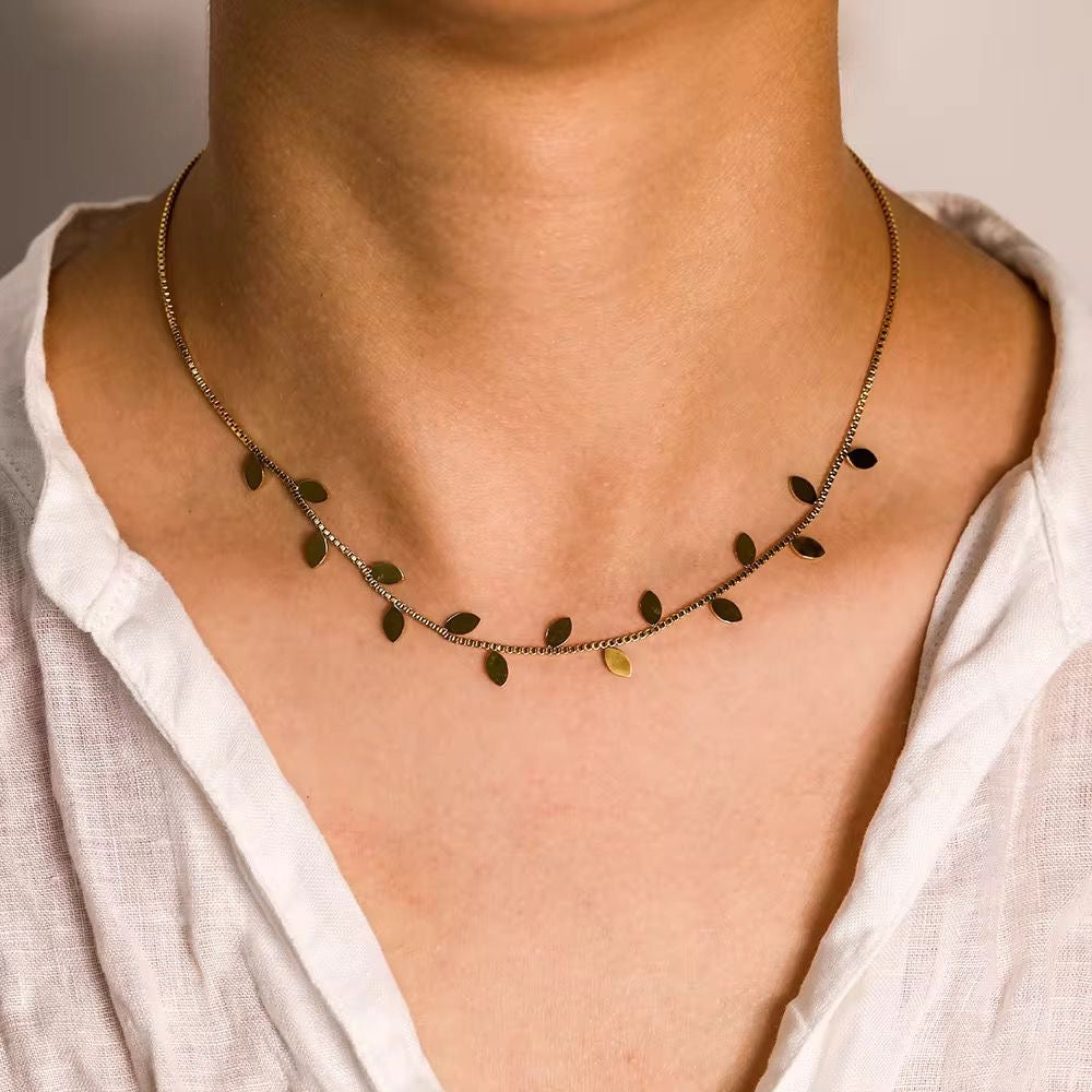 Leafy Affair Necklace