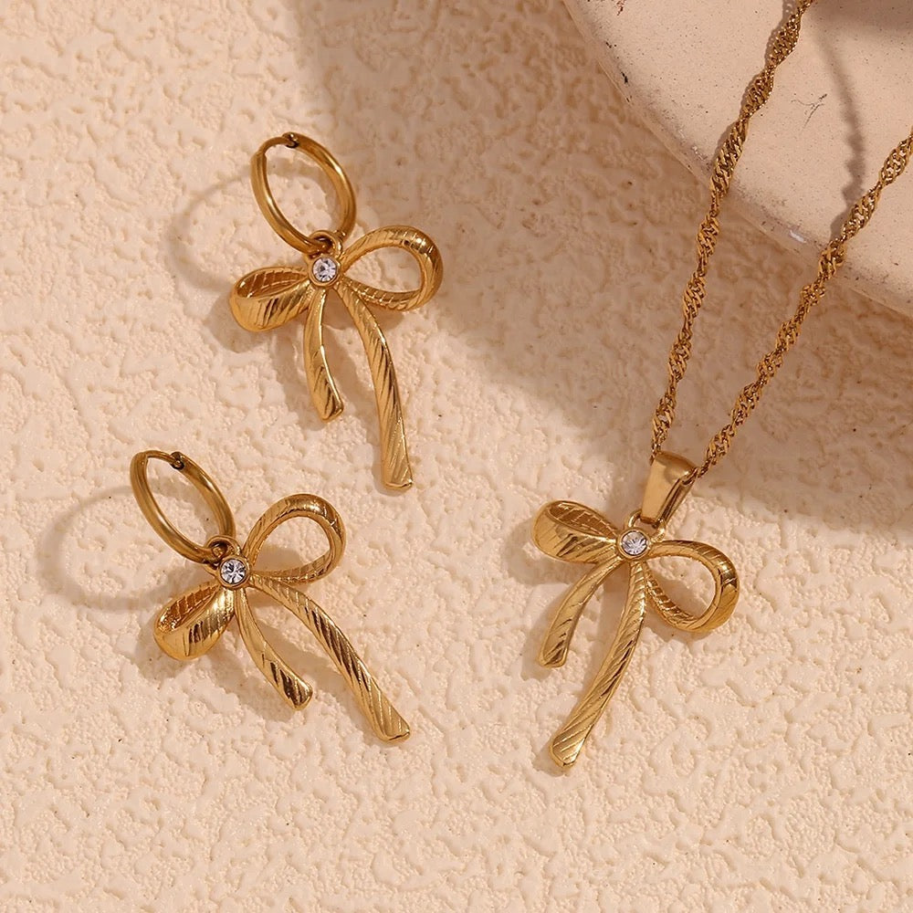 Dangle Bow Necklace -18K