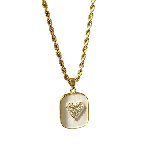 Glittery Sweetheart Shell Necklace -18K