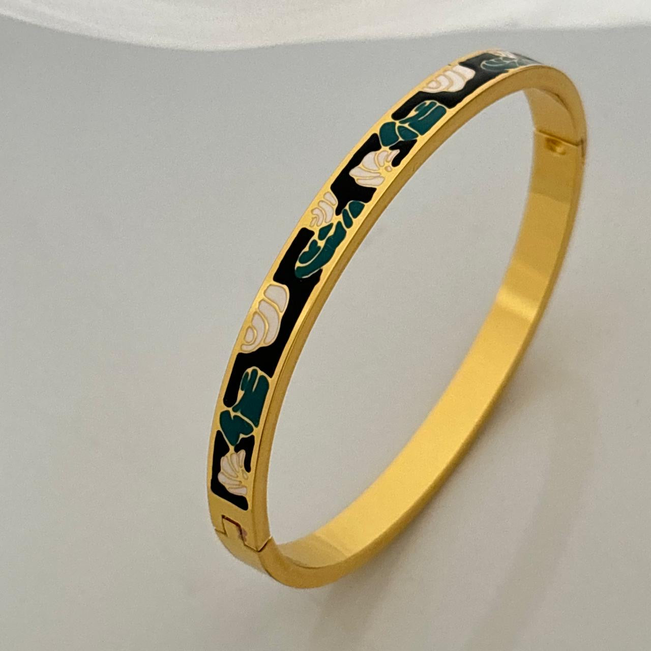Florentine Bangle Bracelet
