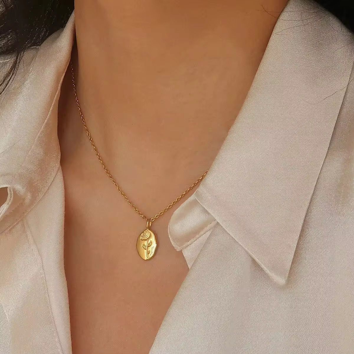Hammered Rose Necklace
