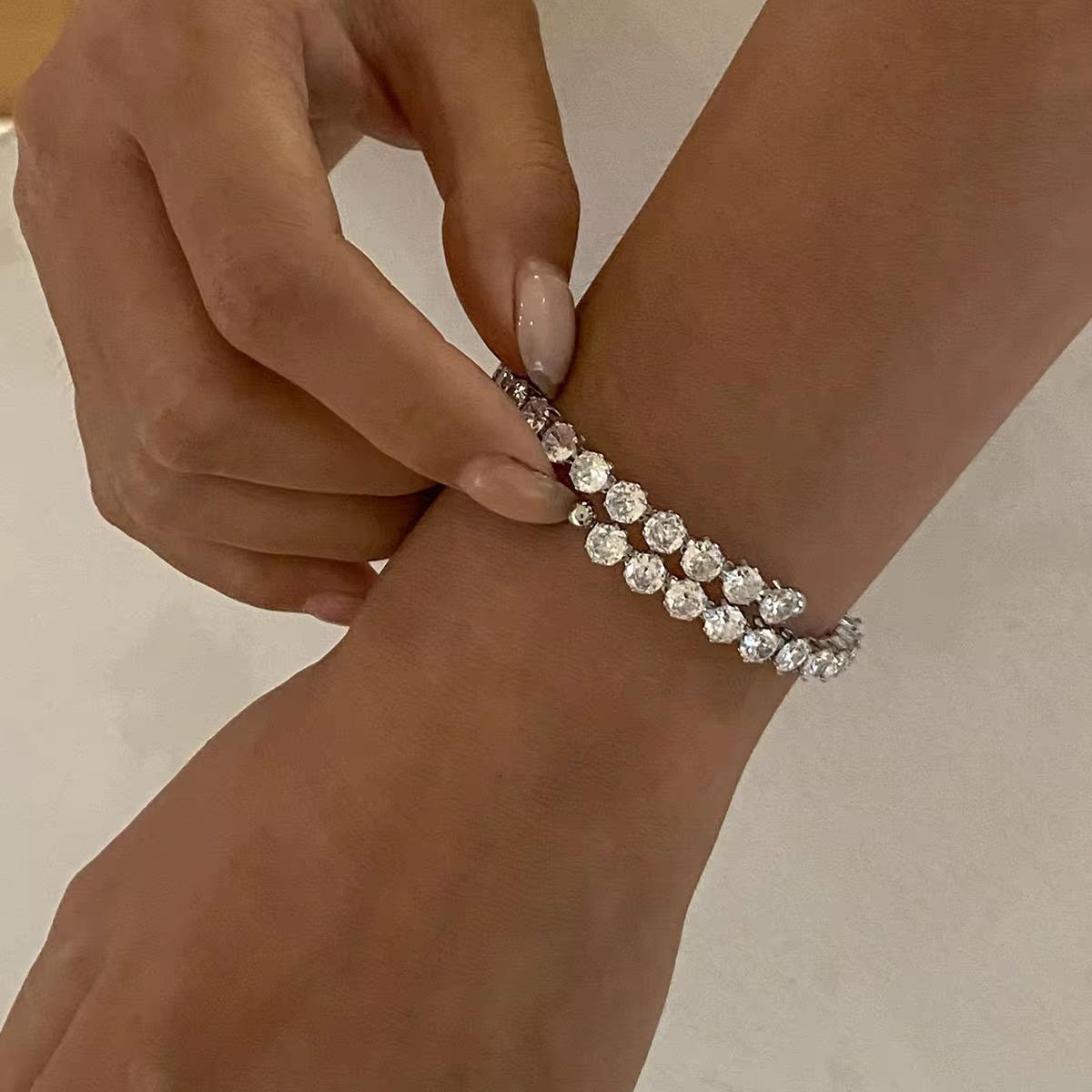 Princess Diamond Cuff -18K
