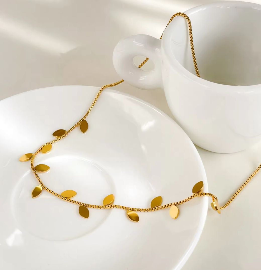 Leafy Affair Necklace