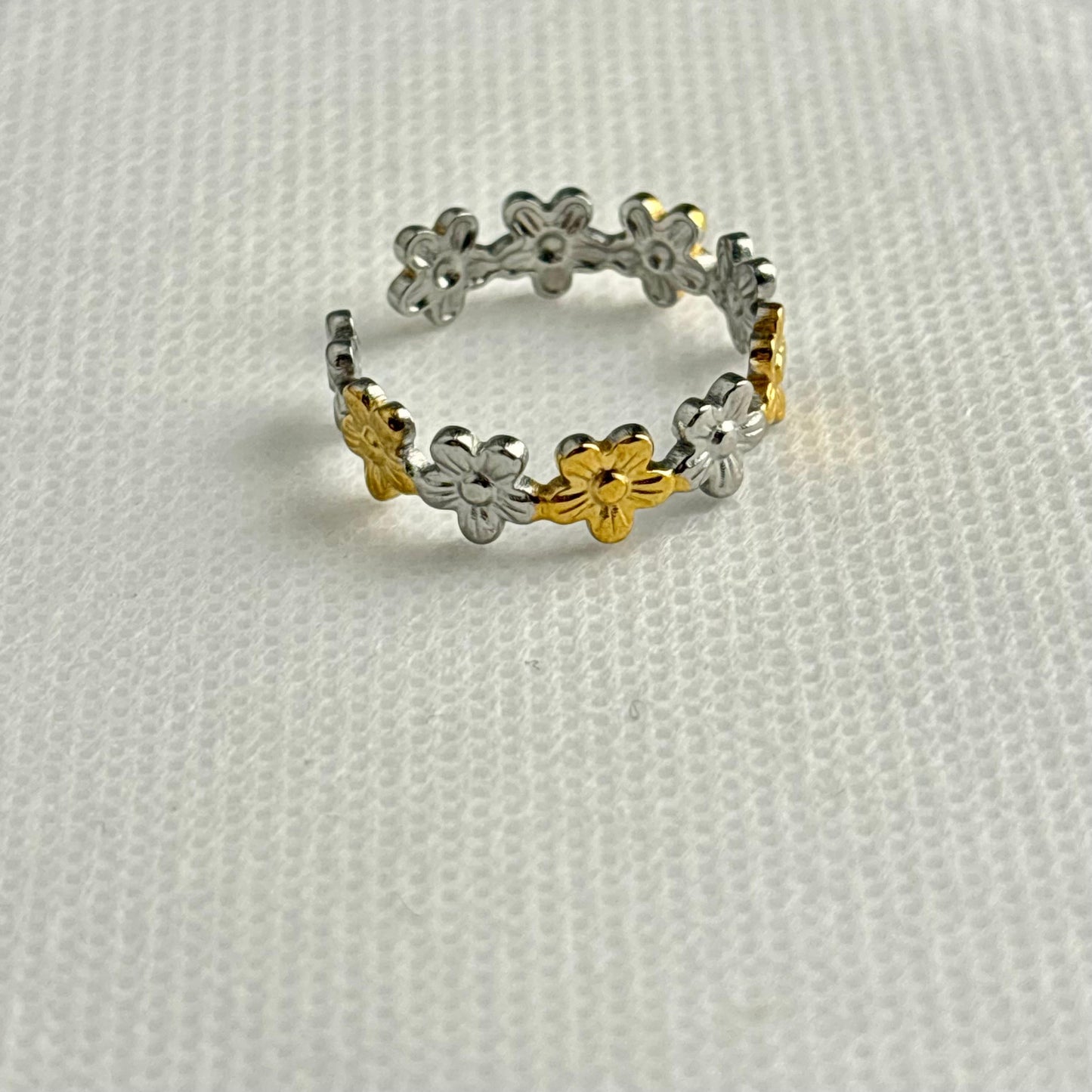 Daisy Bloom Ring -Mix Tone