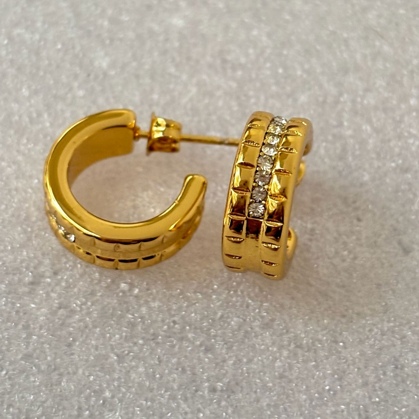 Broody Hoops