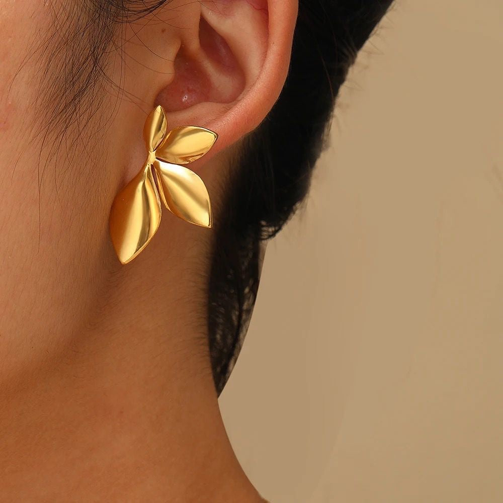 Cascade Studs -18K