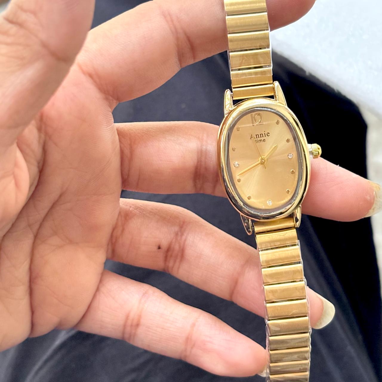 Ellipse Ova Lux Gold Watch