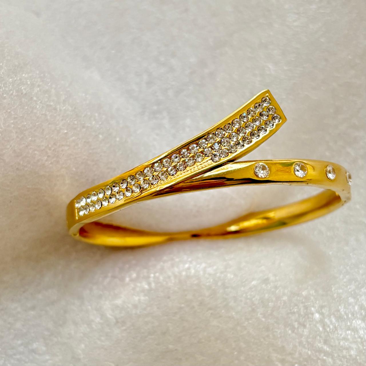 Luxus Prive Bangle
