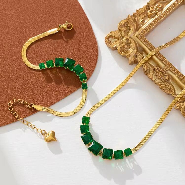 Bezel Emerald Anklet