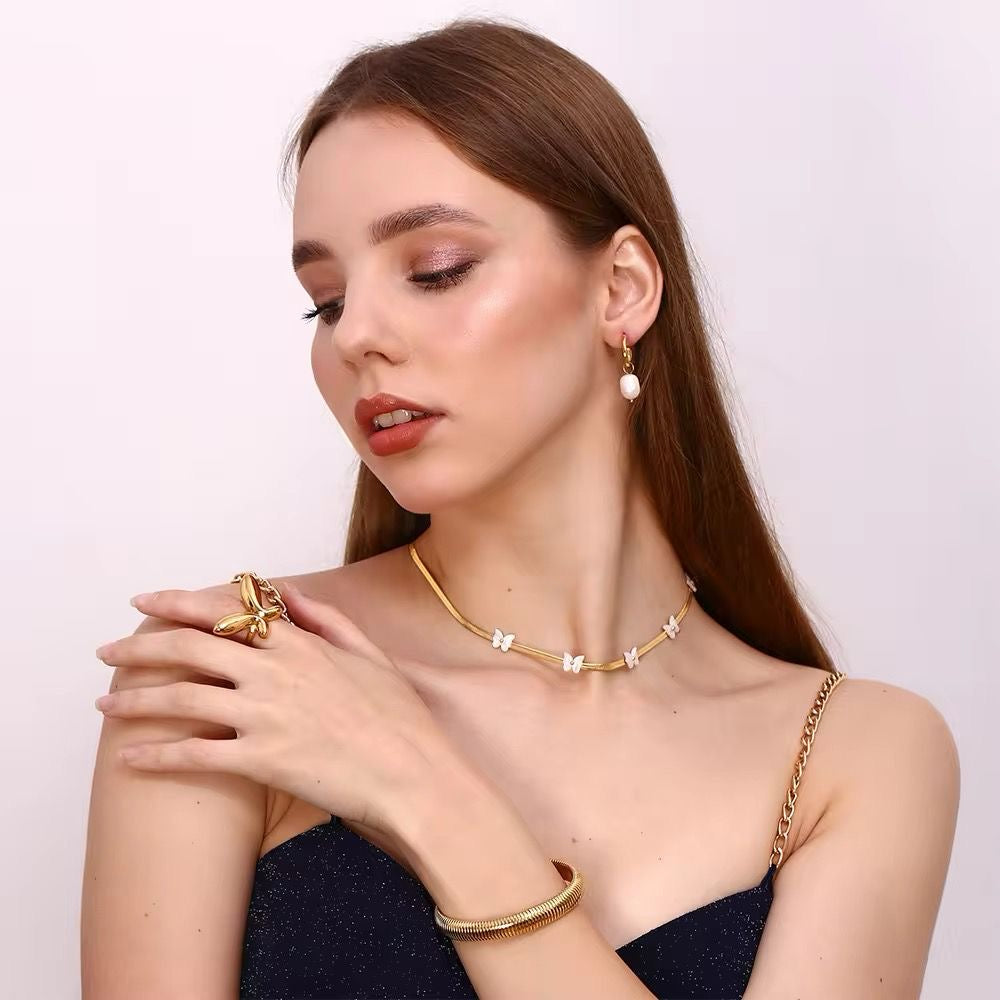 Alara Flutter Necklace -18K