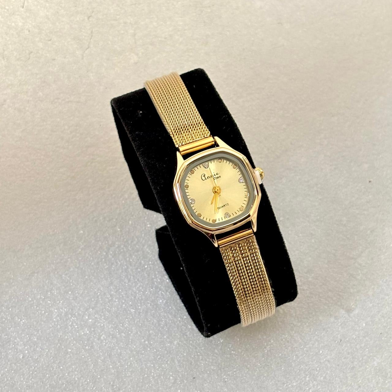 Élise Everyday Staple Gold Watch