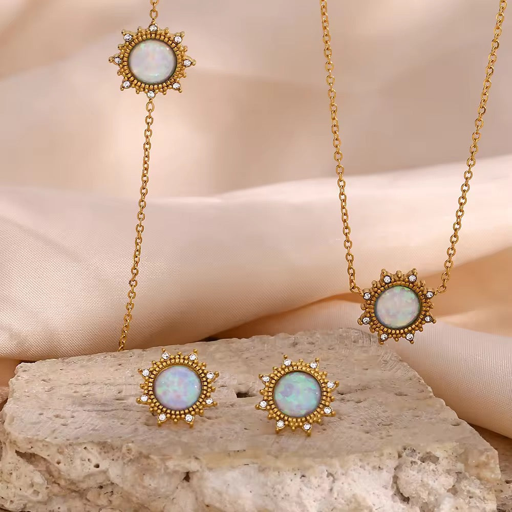 Luminous Opal Set (Necklace + Studs)