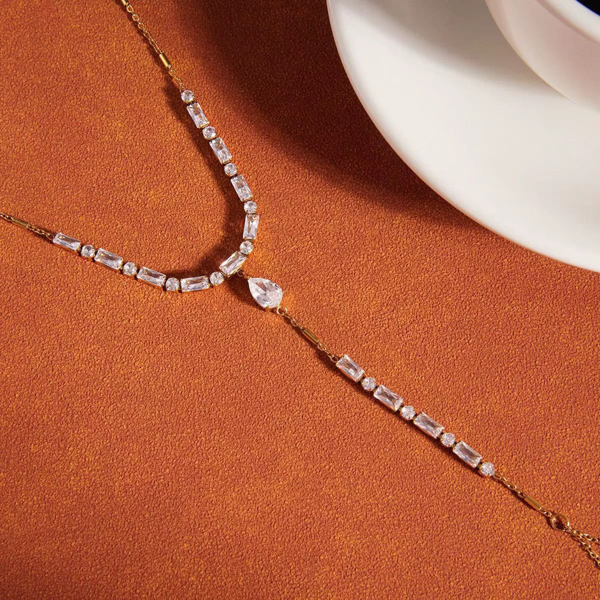La Jewel Lace Hand Chain