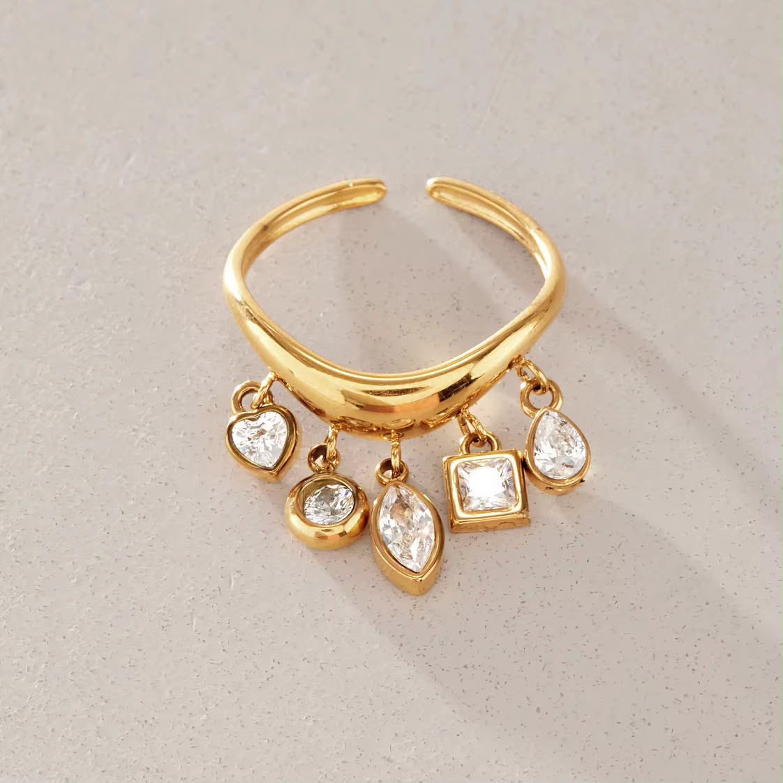 Rosée Belle Dangling Ring