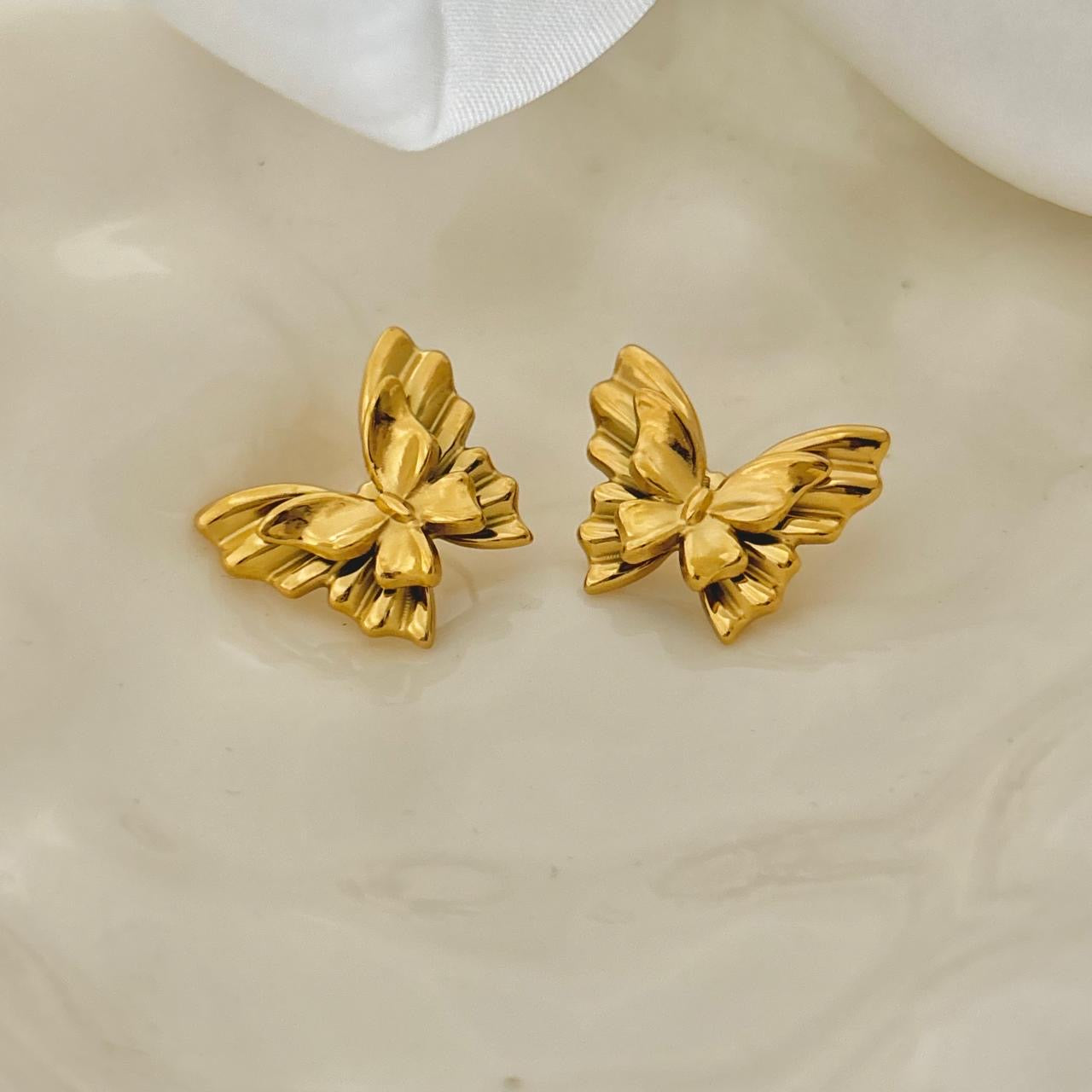 Mariposa Studs