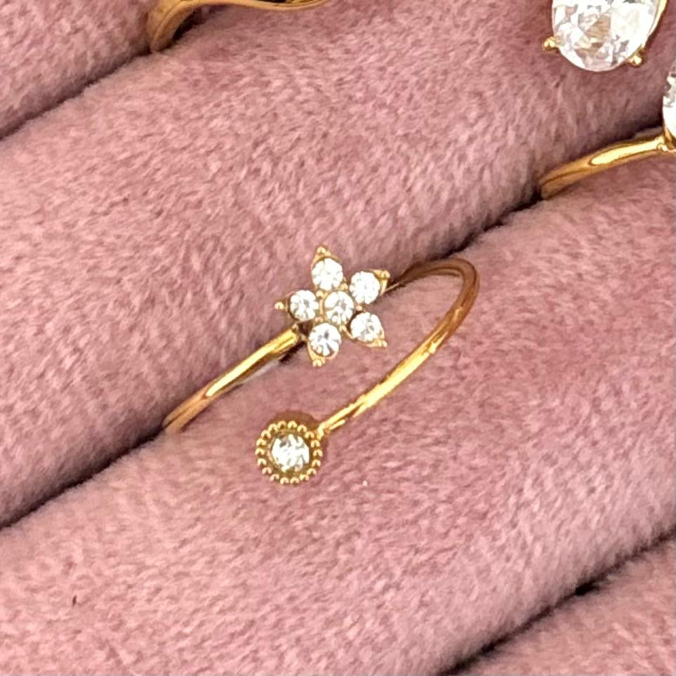 Flora Filante Ring