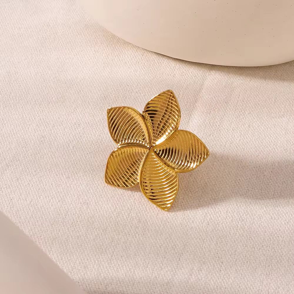 Flora Fantasy Statement Ring