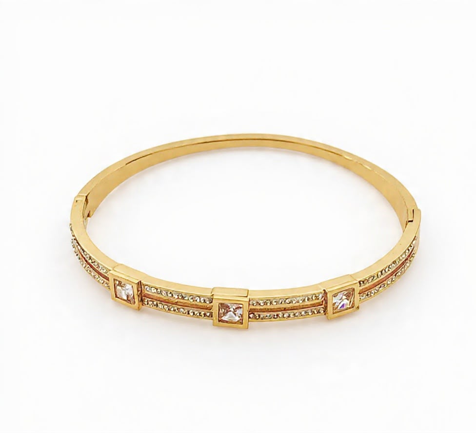 Glitzy Bezel Diamond Bracelet