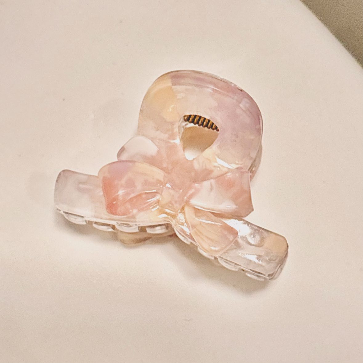 Petite Bow Claw Clip