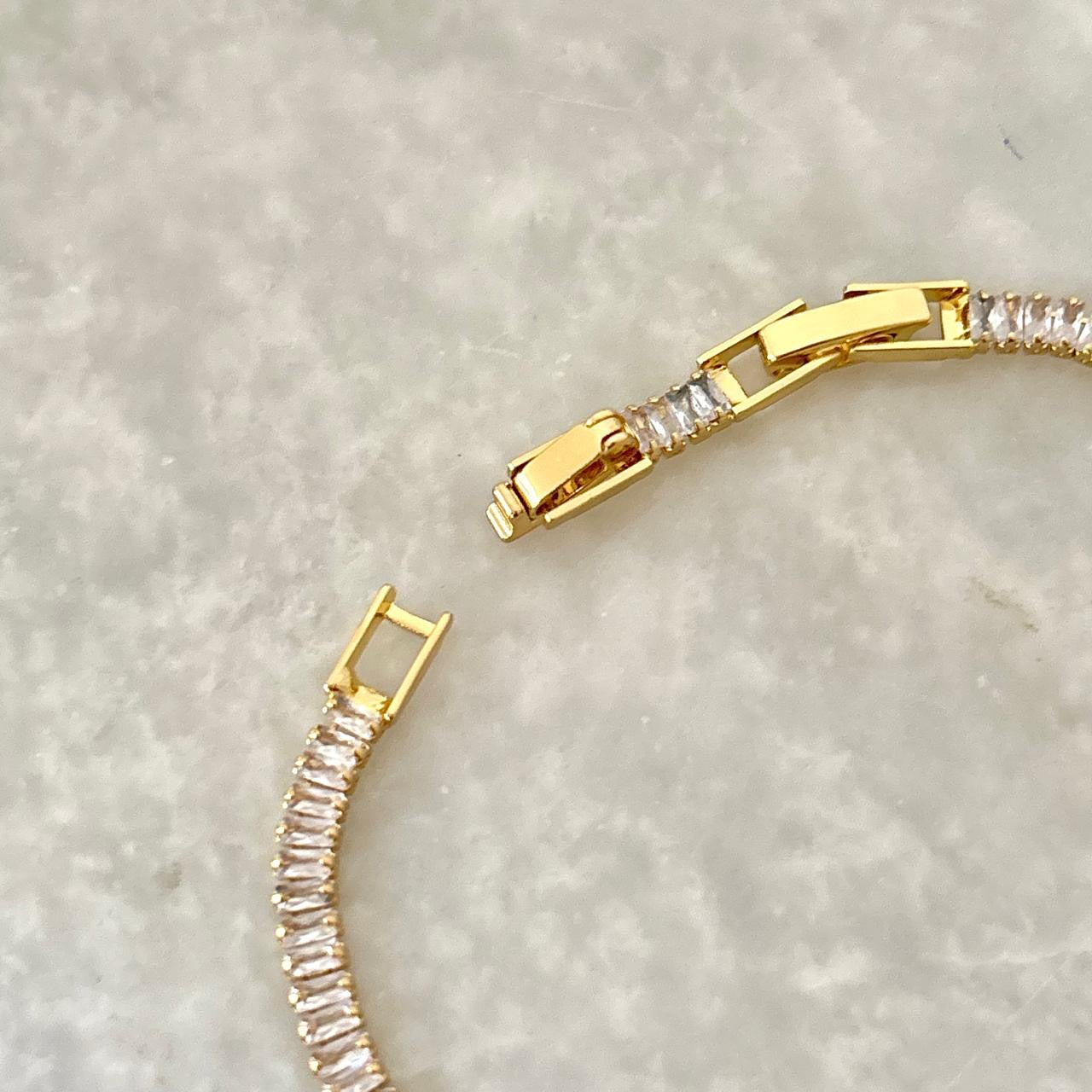 LUX Dainty Sleek Baguette Bracelet