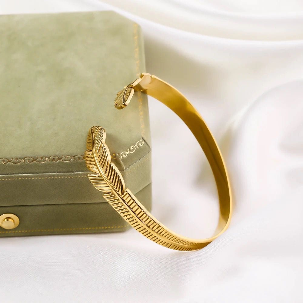 Delicate Feather Cuff -18K