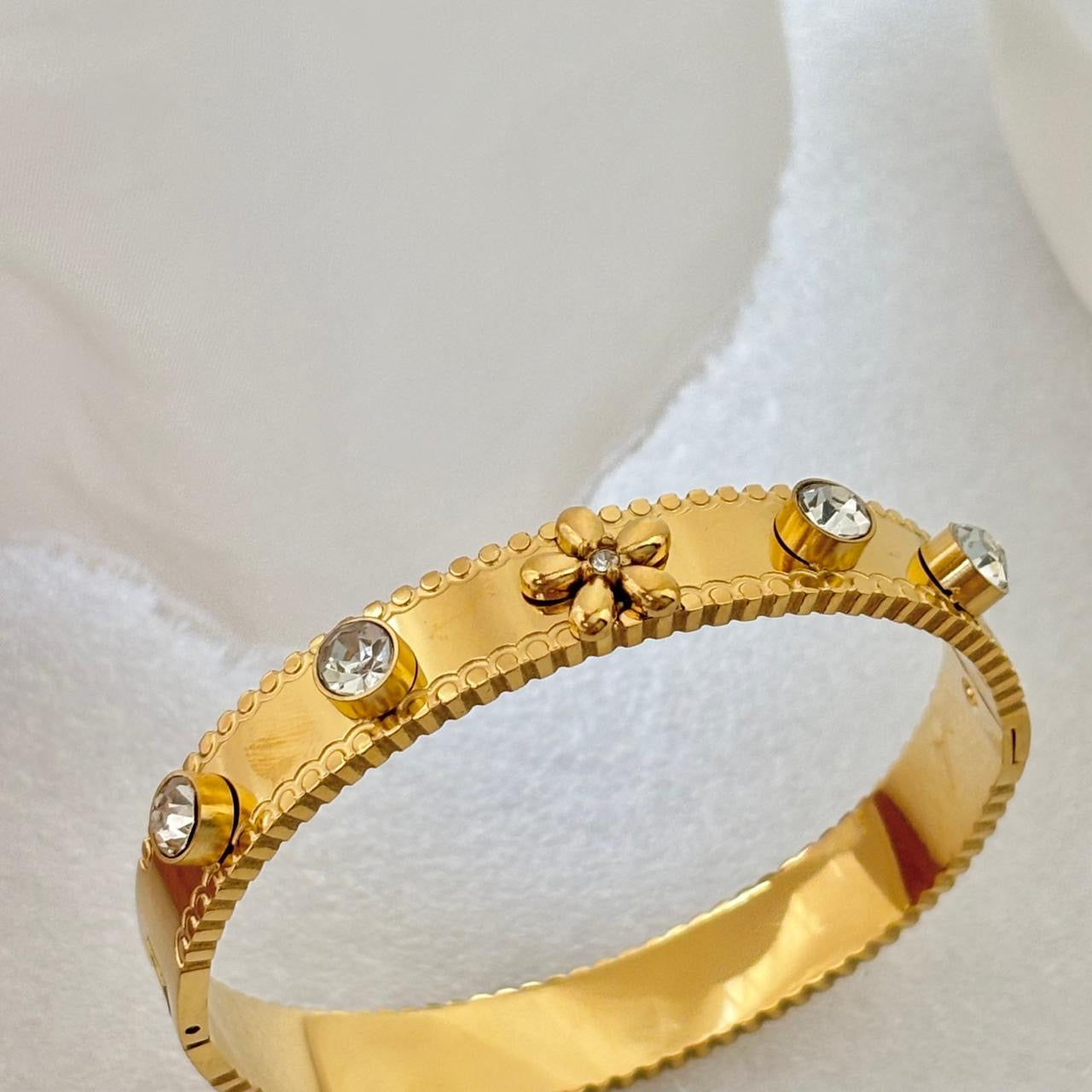 La Fleur Bracelet
